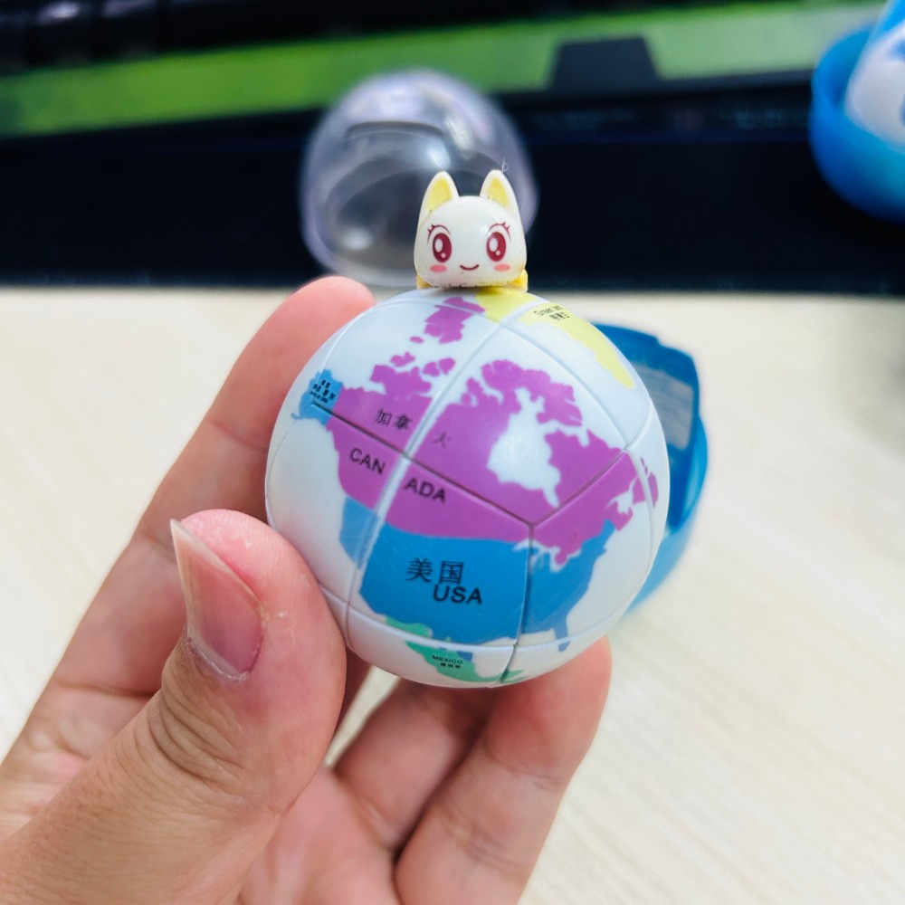 2006 Earth World Map 2x2 Ball  - огляд і ціна Puzzle Map World